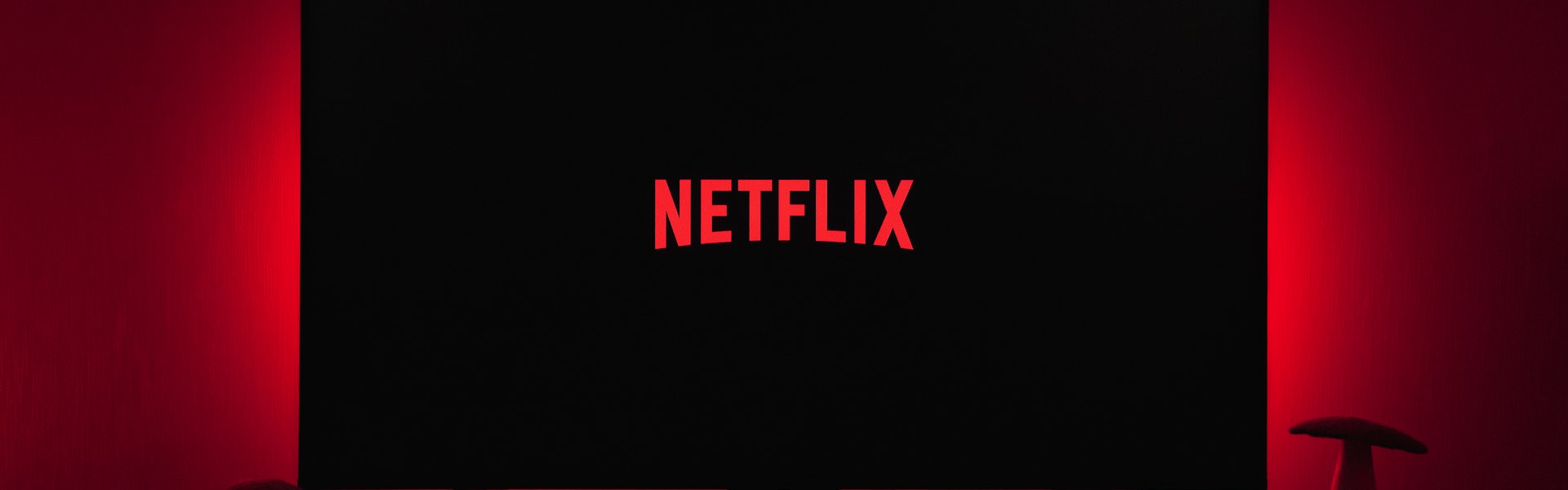 2026国际足联世界杯官方中文网站首页大横幅，展示世界杯赛场盛况