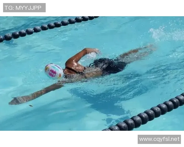 提升游泳技巧的关键方法与训练策略，助你快速突破泳技瓶颈